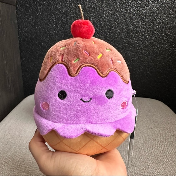 5โ ๐ฆ Dibbs the Purple Ice Cream Mystery Bag Squishmallows NWT - Picture 4 of 6